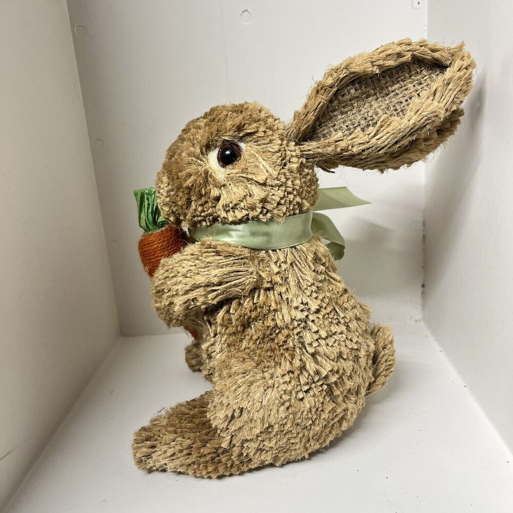 Hand Crafted EASTER FIGURINE-EASTER BUNNY SITTING 8” Brown Straw